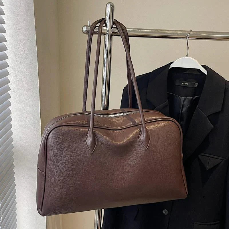 Aria | Schultertasche im Bowling-Stil