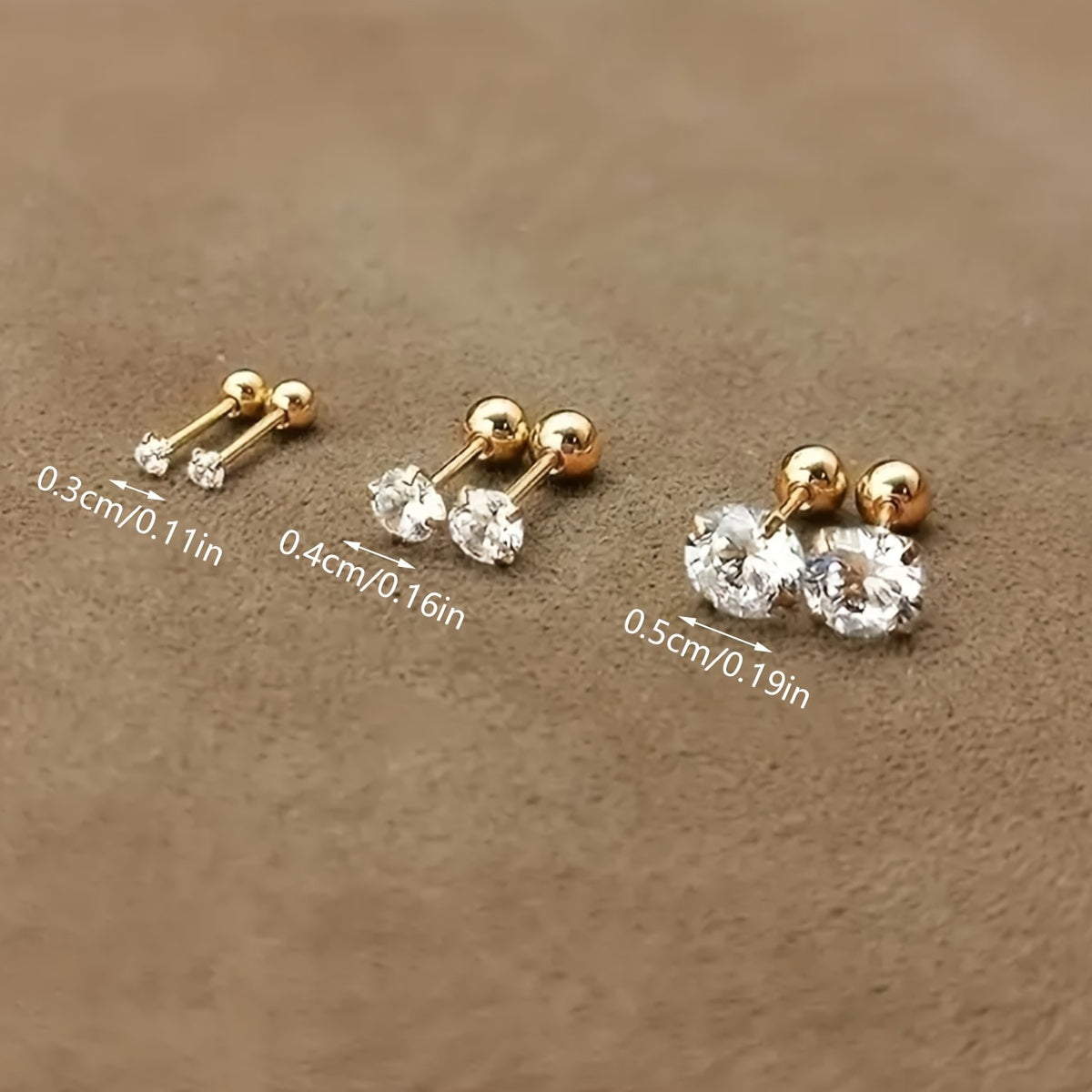 Set aus 3 Paar eleganten Ohrringen