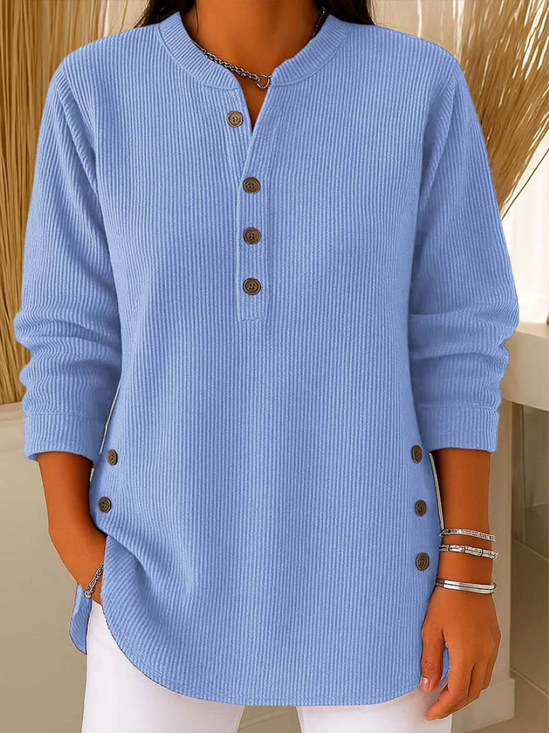 Livia – Pullover mit subtilen Knopfdetails