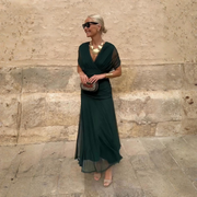 Louise | Elegantes Maxikleid mit V-Ausschnitt
