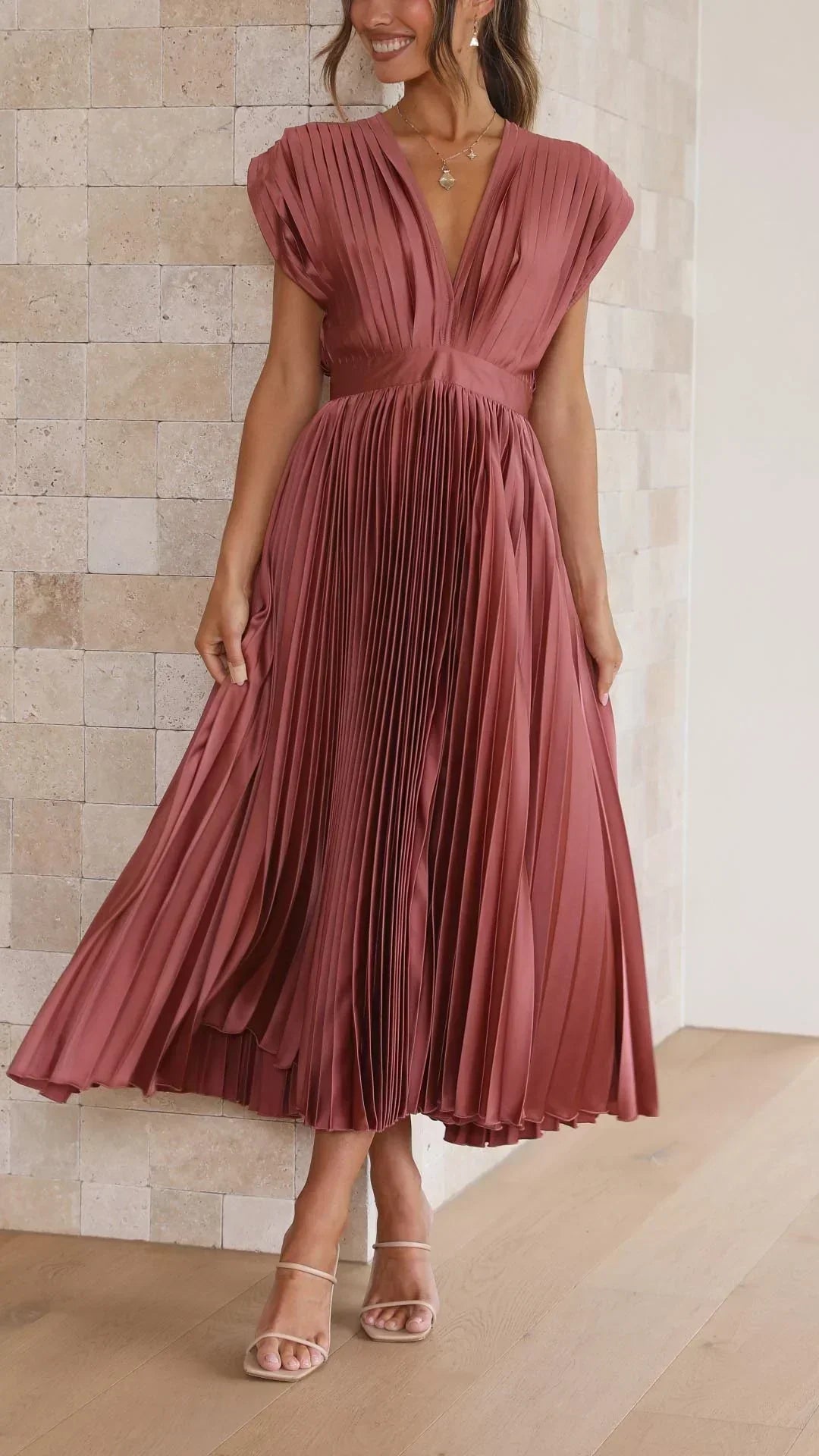 Alexis - Elegantes Faltenkleid