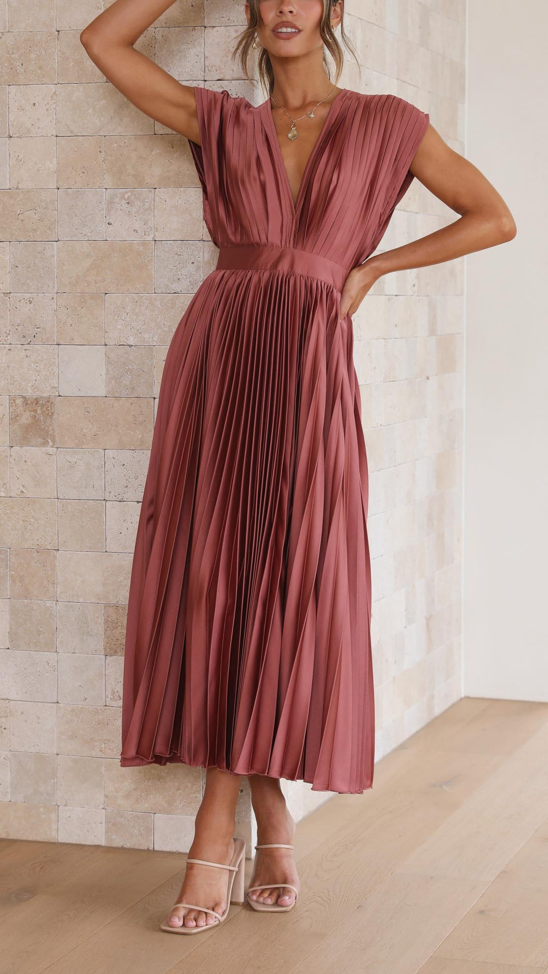 Alexis - Elegantes Faltenkleid
