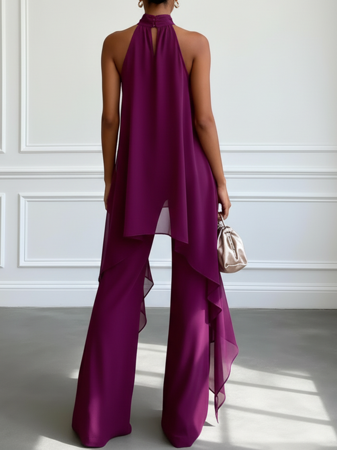 LAURA | ELEGANTES HALTER-OUTFIT FÜR FRAUEN