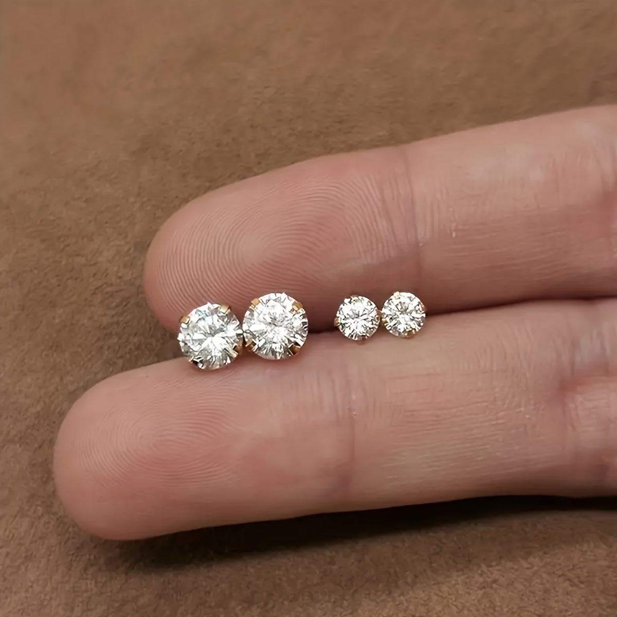 Set aus 3 Paar eleganten Ohrringen