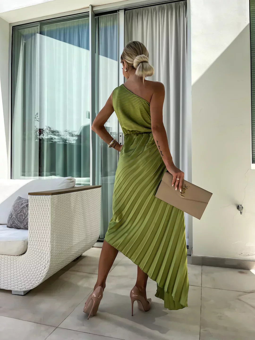 Lizbeth - Kleid mit Blumen Schultern
